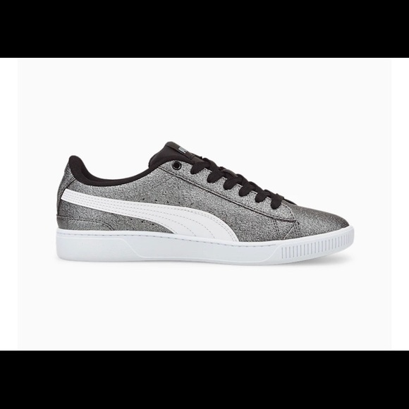 NWOT Kids Puma Unisex Lifestyle Sneakers - Picture 2 of 11